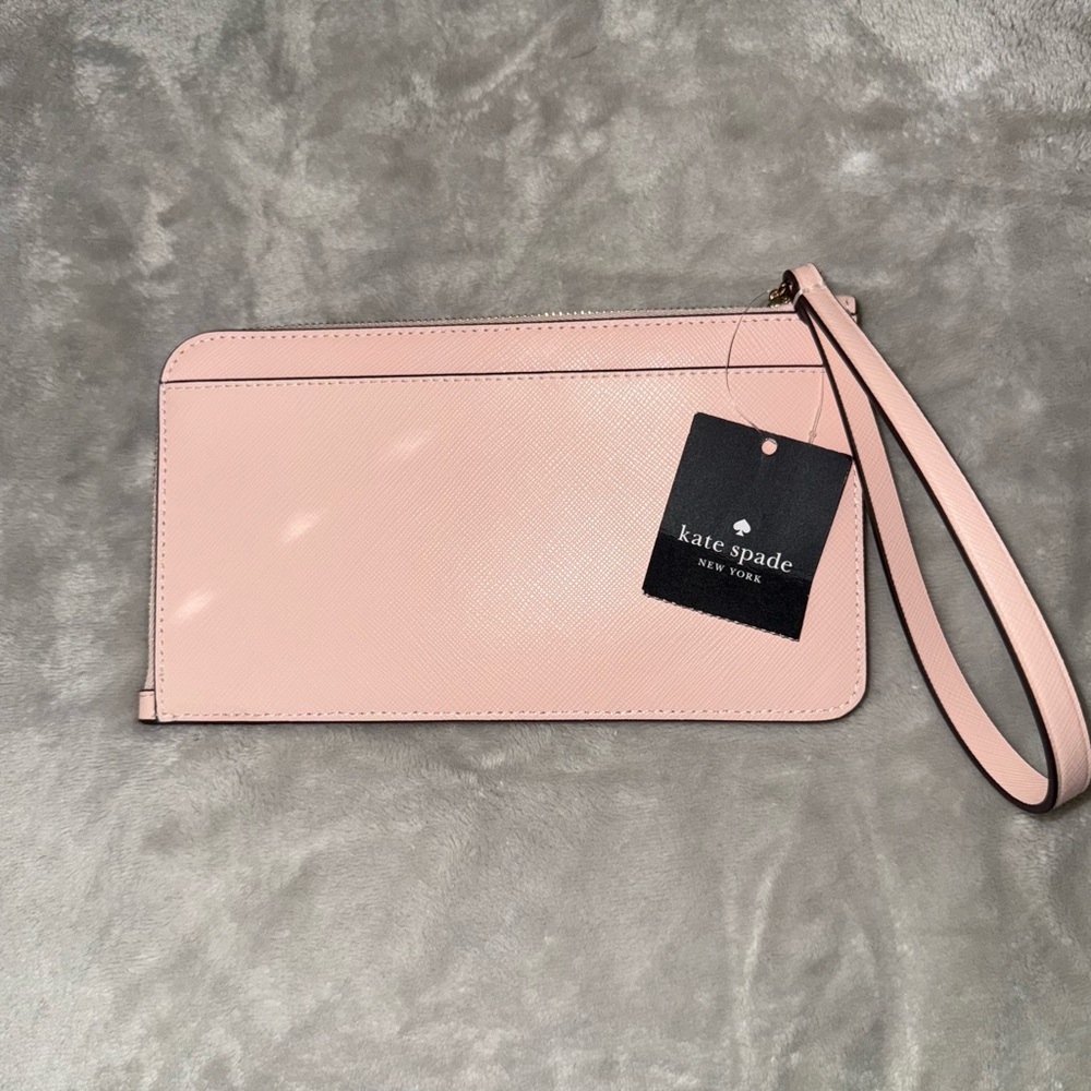 🎊 HOST PICK 🎊 NWT - Kate Spade Lucy Medium L-Zip Wristlet - Picture 3 of 5